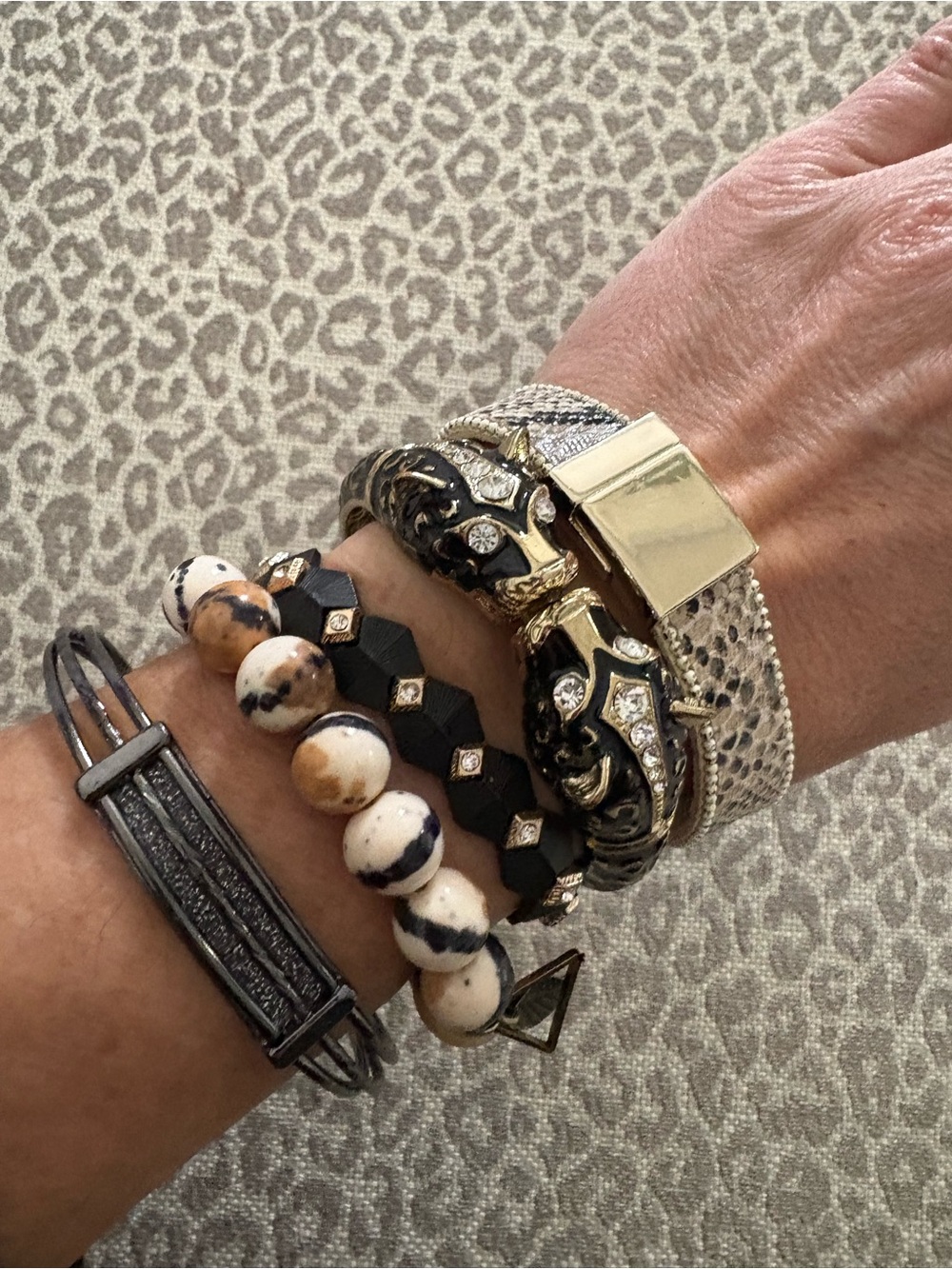 Set of 5 Women's Mixed Metal and Bead Bracelets - Black, Gold, Cream